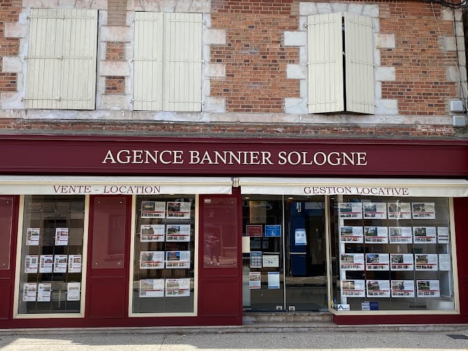 Façade Agence Bannier Sologne — La Ferté-Saint-Aubin